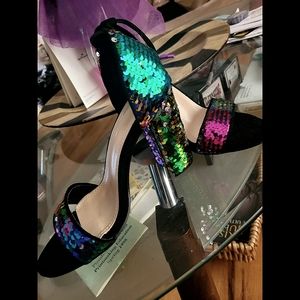 Sequence multi colored heels